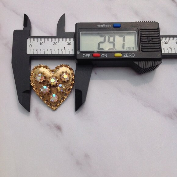 Gold Heart Shaped Brooch PENDANT Swarovski Rivoli Aurora Borealis Crystals - Picture 12 of 12